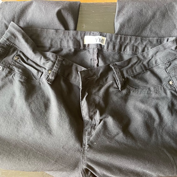 YMI Hyperstretch Black Jeggings - Picture 1 of 5